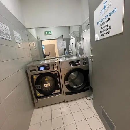 Cosy Boat Bådhotel Oeiras