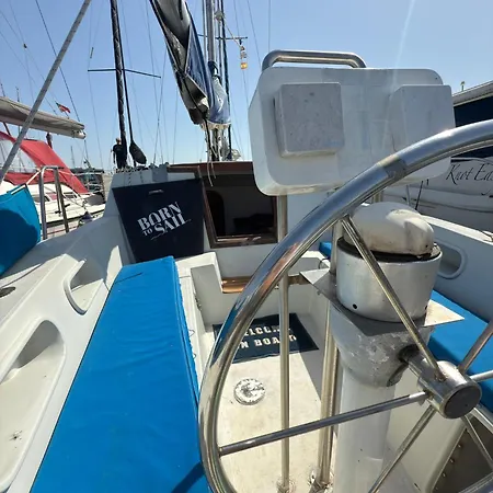 Cosy Boat 보트호텔 *