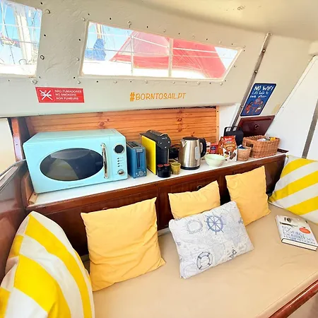 Cosy Boat *