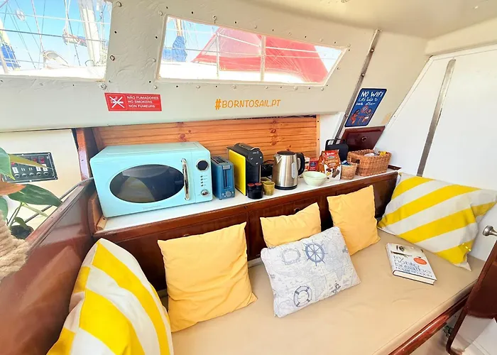 Cosy Boat *