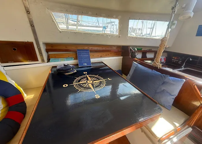 Cosy Boat Hotel na wodzie